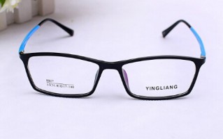 菲士康隐形眼镜多少钱，菲士康隐形眼镜多少钱一副